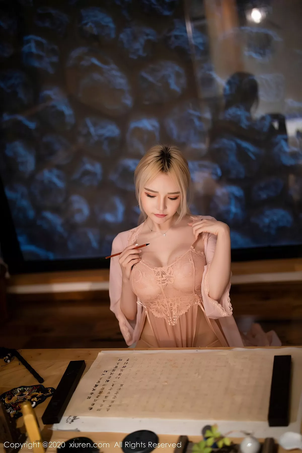 图片[4]-[XiuRen秀人网]第2585期淼淼小姐姐呀写真-秀人资源网