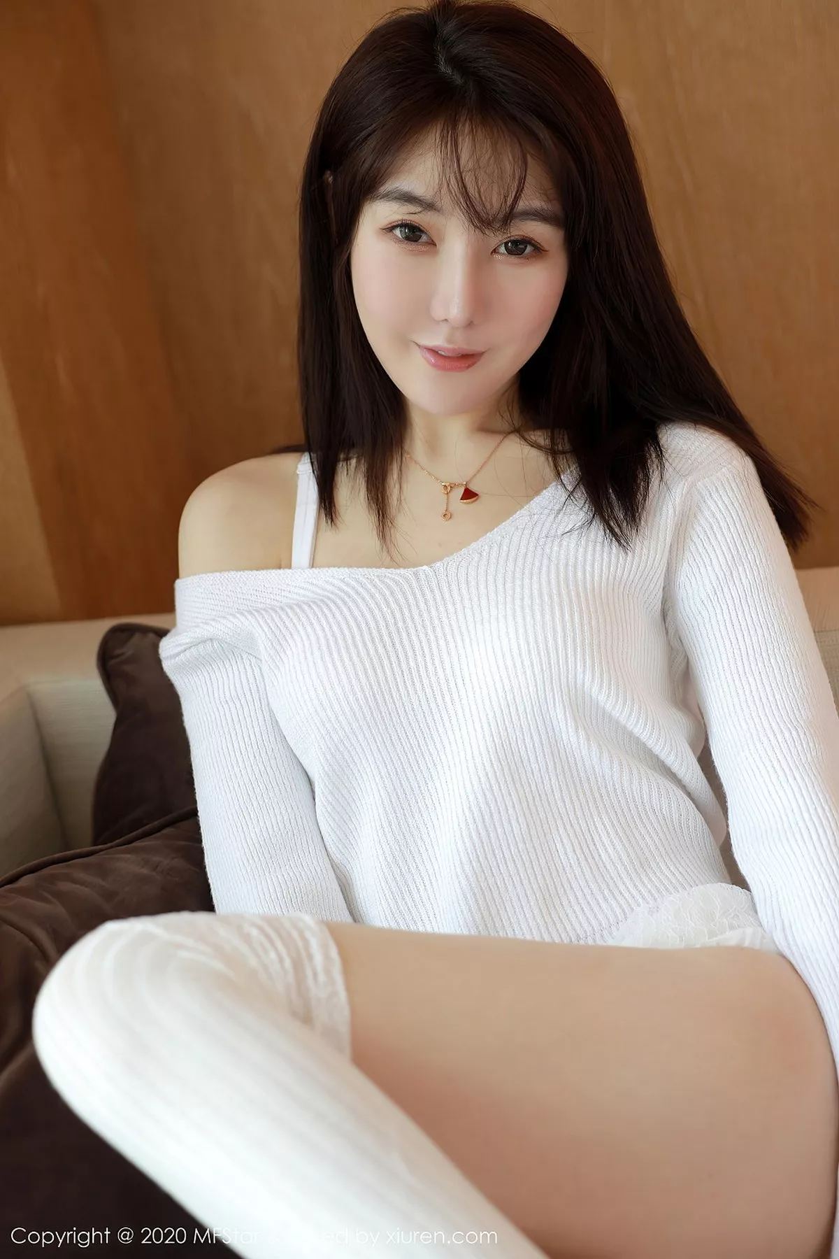 图片[3]-[MFStar模范学院]第393期薛琪琪写真-秀人资源网