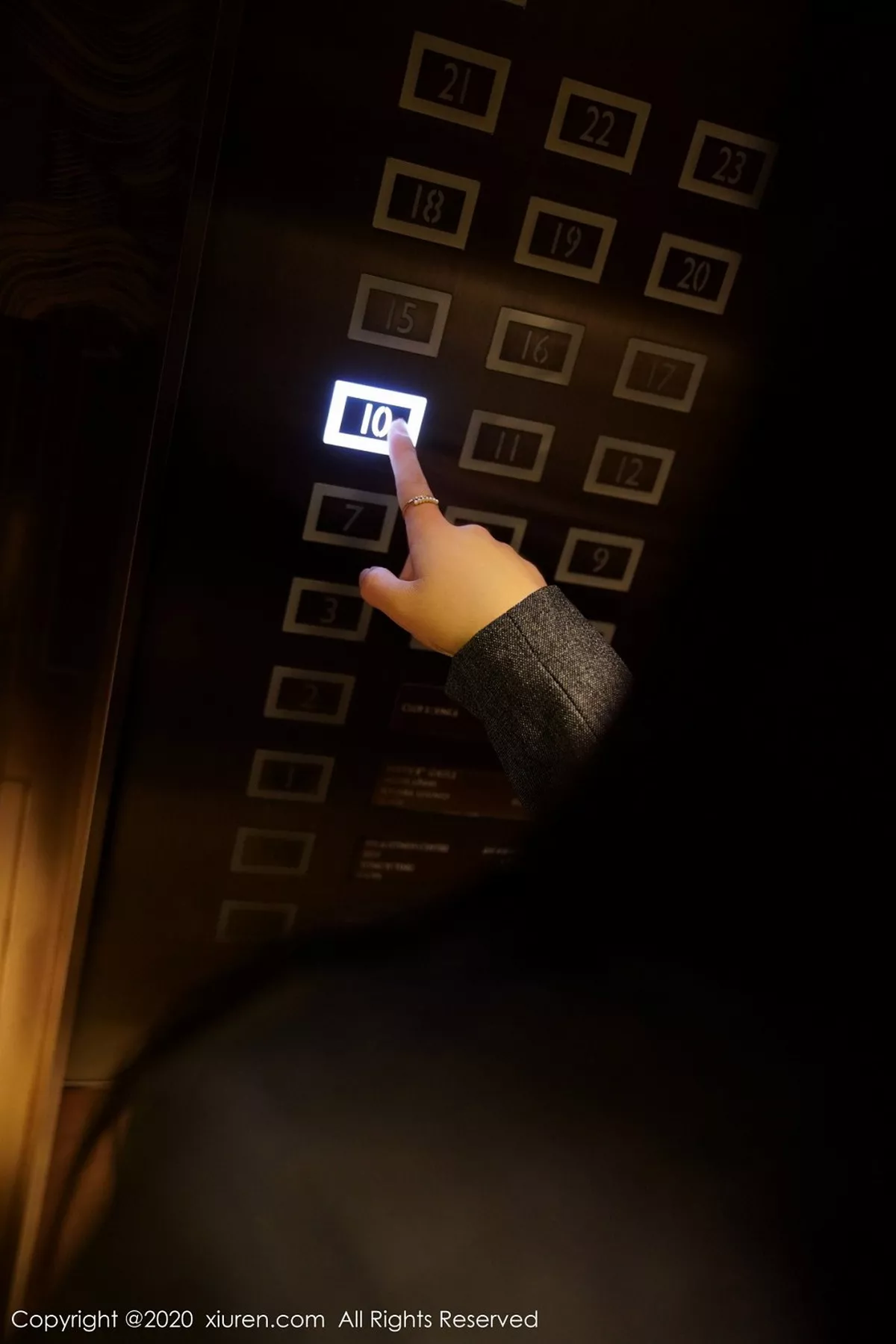 图片[11]-[XiuRen秀人网]第2628期美七Mia写真-秀人资源网