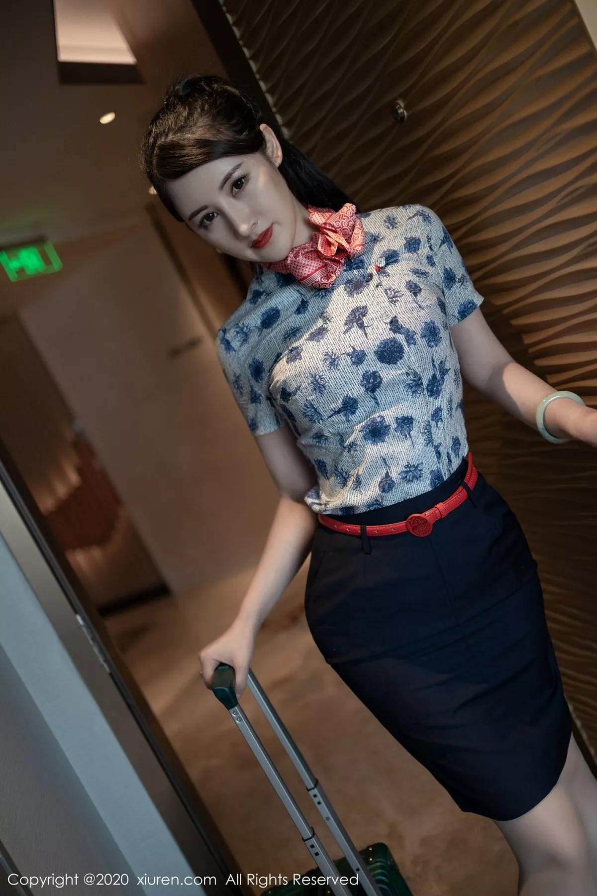 图片[2]-[XiuRen秀人网]第2817期诗诗kiki写真-秀人资源网