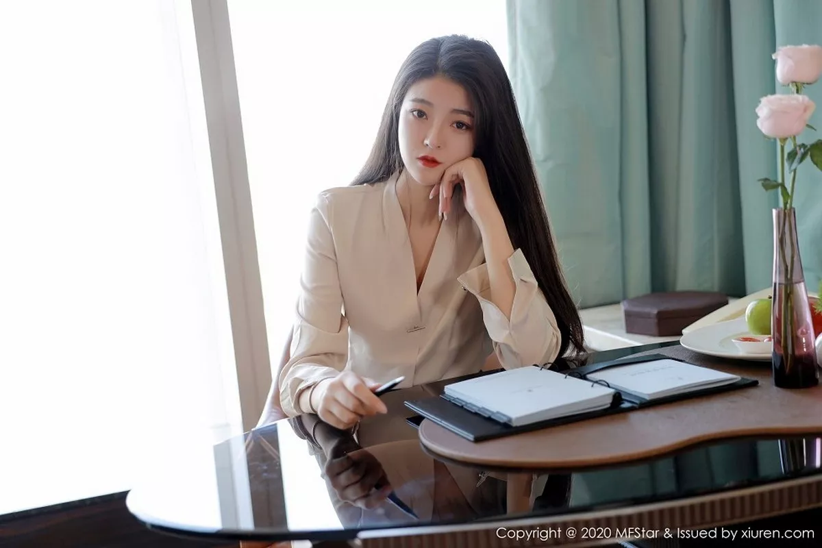 图片[3]-[MFStar模范学院]第418期苏雨彤写真-秀人资源网