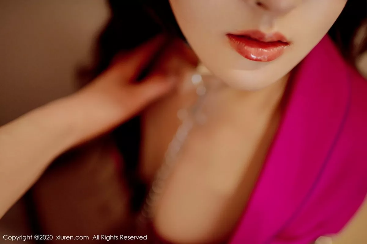 图片[2]-[XiuRen秀人网]第2770期白露小猪写真-秀人资源网