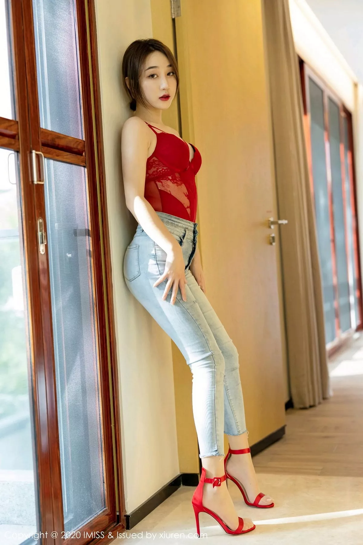 图片[11]-[Imiss爱蜜社]第523期九月生写真-秀人资源网