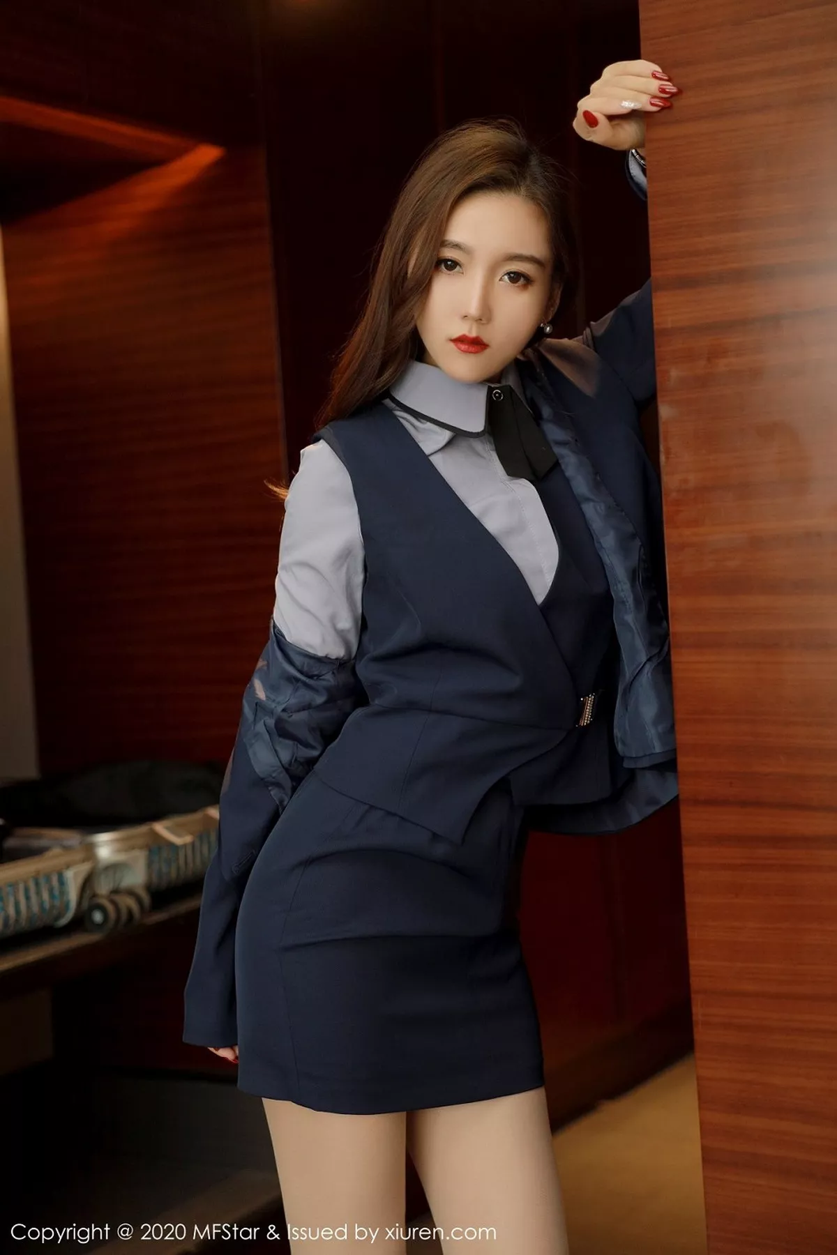 图片[14]-[MFStar模范学院]第425期艾静香写真-秀人资源网