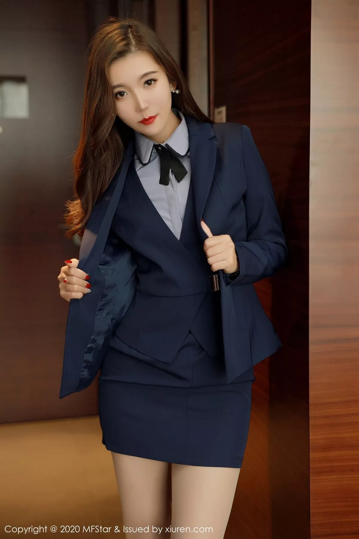 图片[6]-[MFStar模范学院]第425期艾静香写真-秀人资源网
