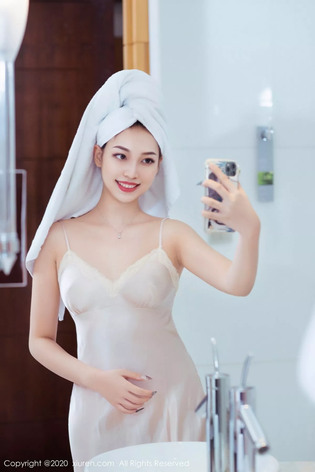 [XiuRen秀人网]第2801期郑颖姗写真-秀人资源网