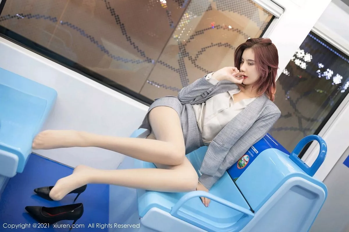 图片[3]-[XiuRen秀人网]第2979期就是阿朱啊写真-秀人资源网