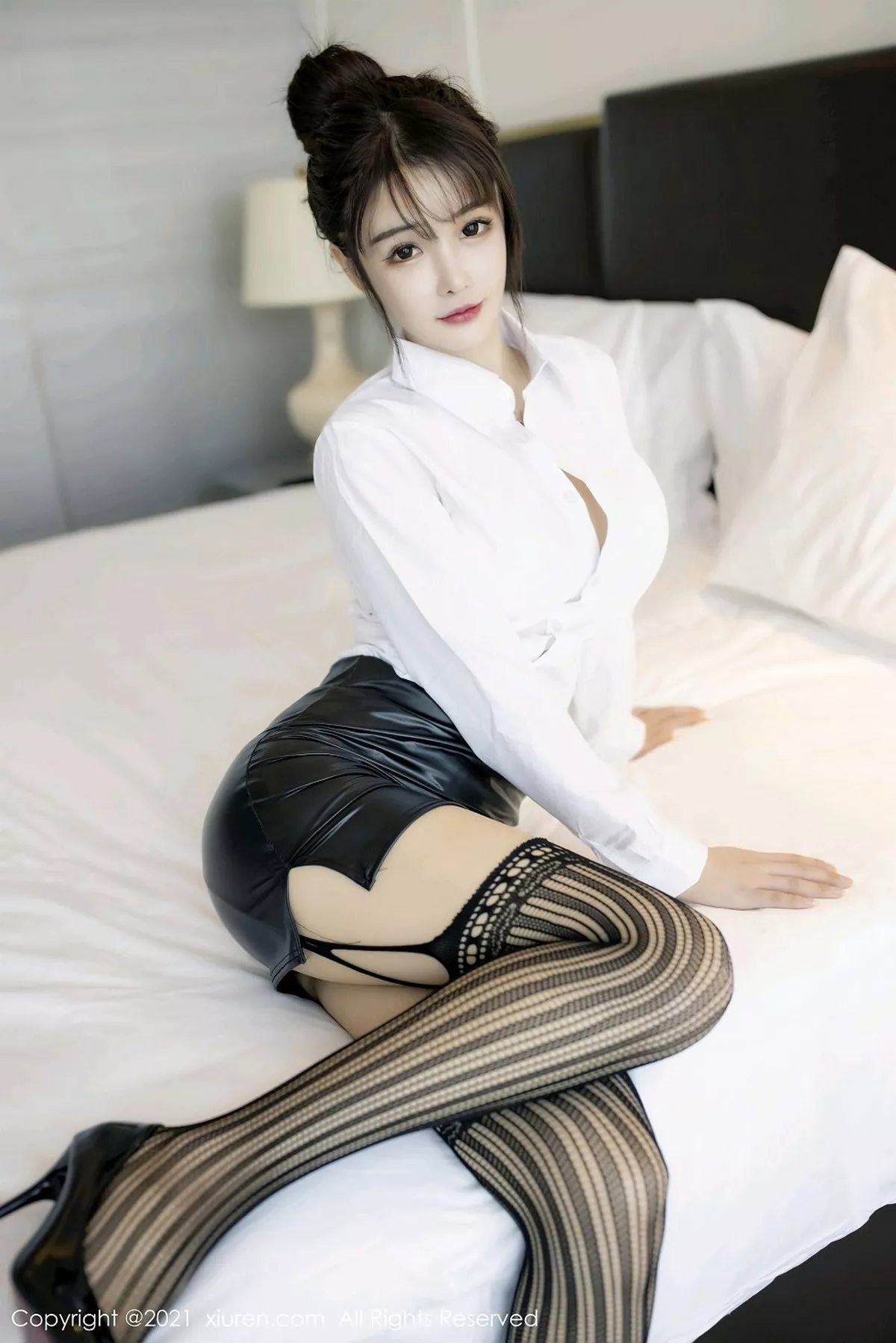 图片[16]-[XiuRen秀人网]第2976期南初妹妹写真-秀人资源网