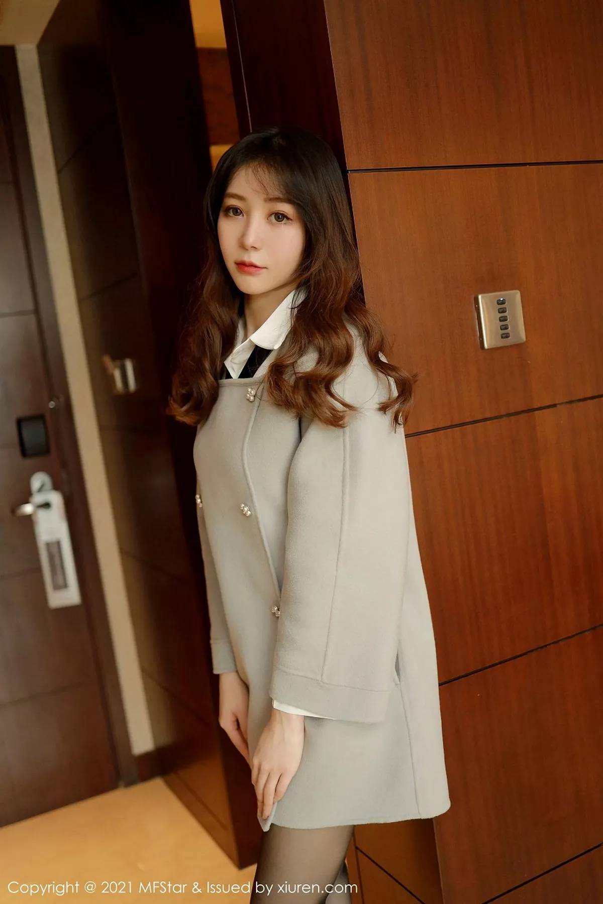 图片[18]-[MFStar模范学院]第433期水水er写真-秀人资源网