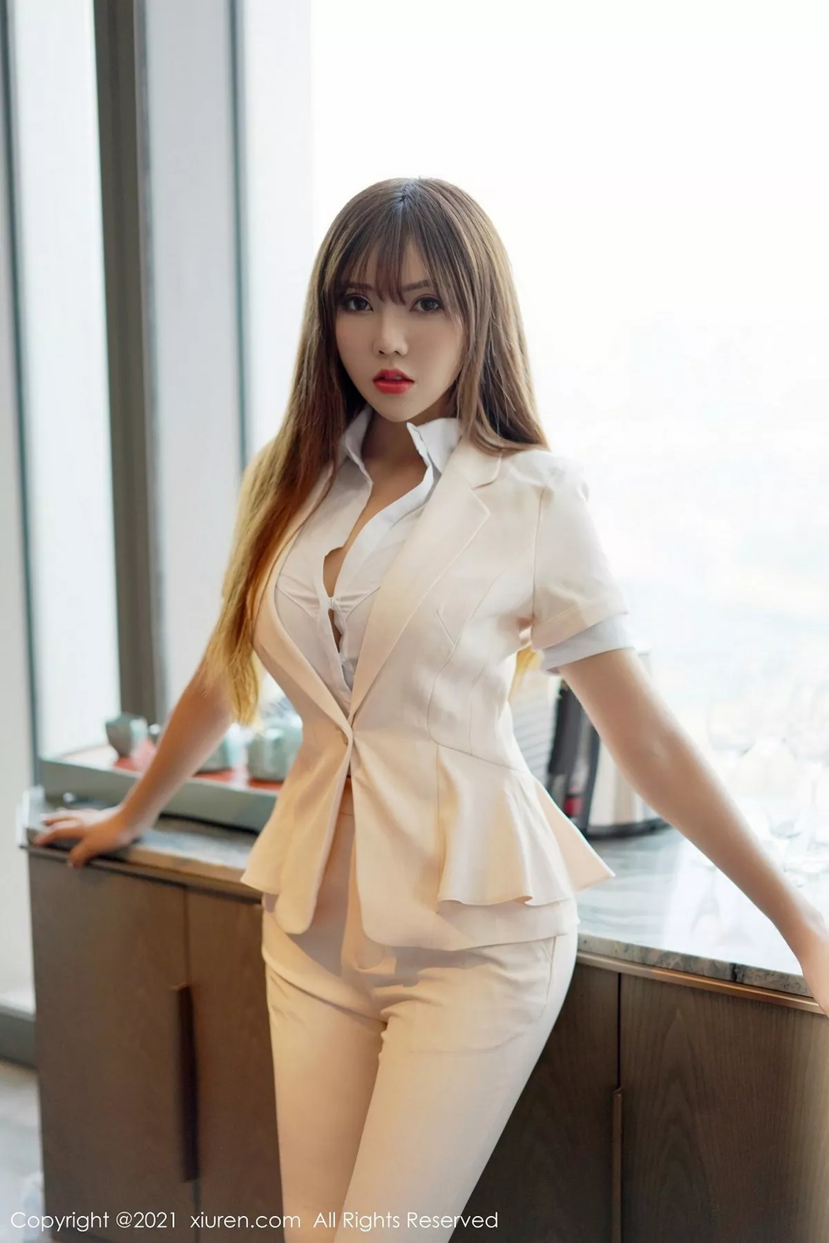 图片[4]-[XiuRen秀人网]第2990期萌汉药写真-秀人资源网