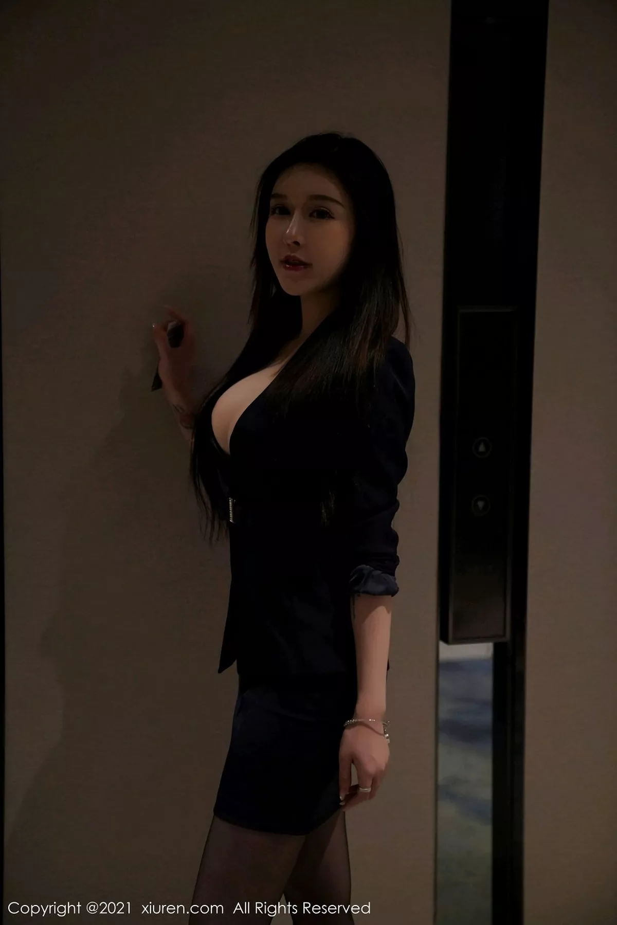 图片[8]-[XiuRen秀人网]第3043期玉兔miki写真-秀人资源网