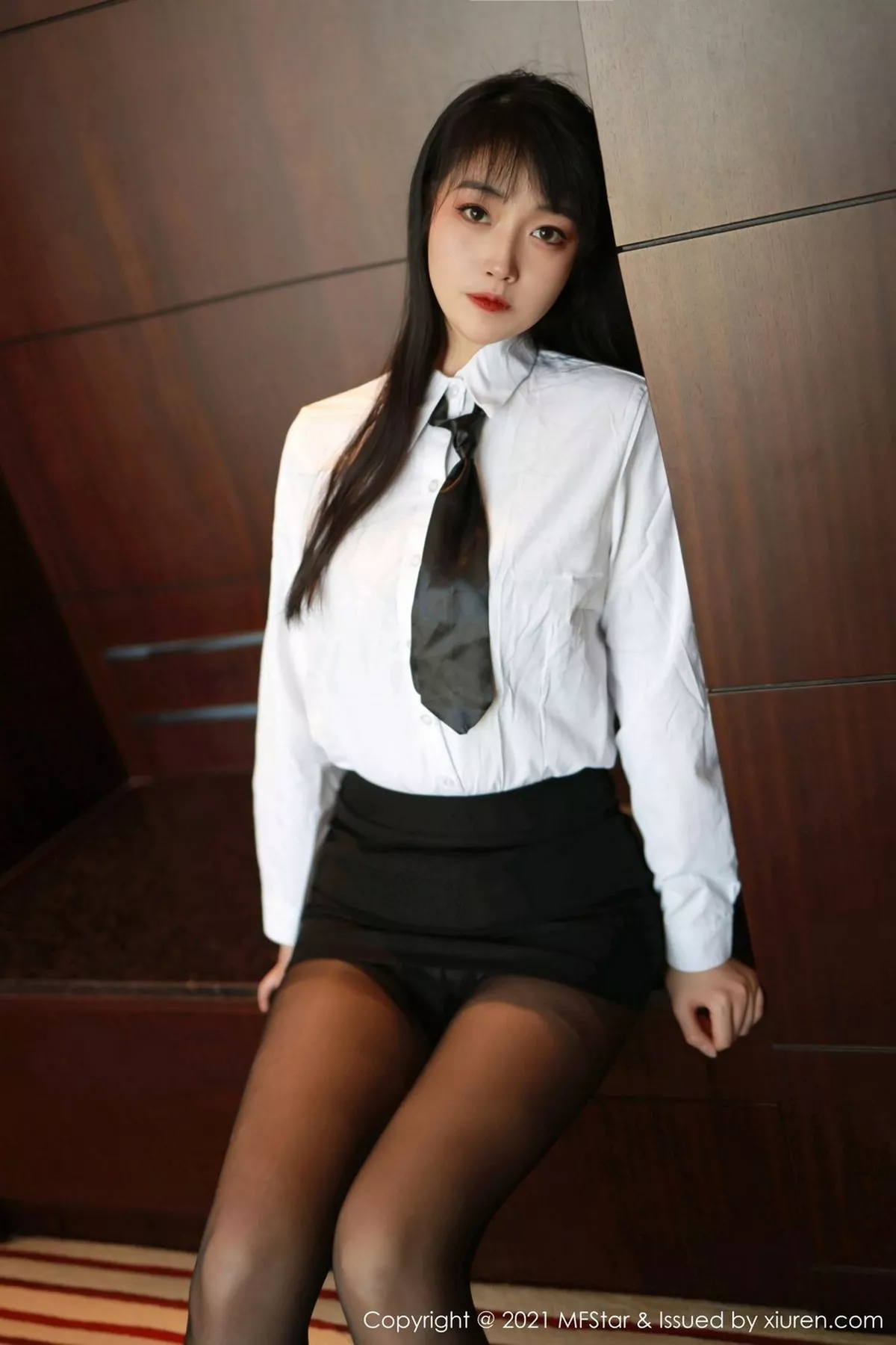 图片[12]-[MFStar模范学院]第449期锅包又you写真-秀人资源网