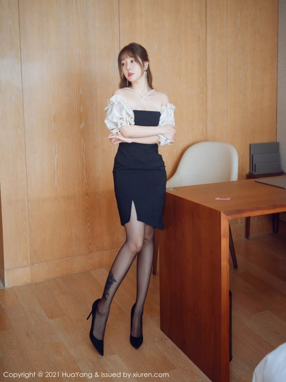 图片[2]-[HuaYang花漾]第368期王雨纯写真-秀人资源网