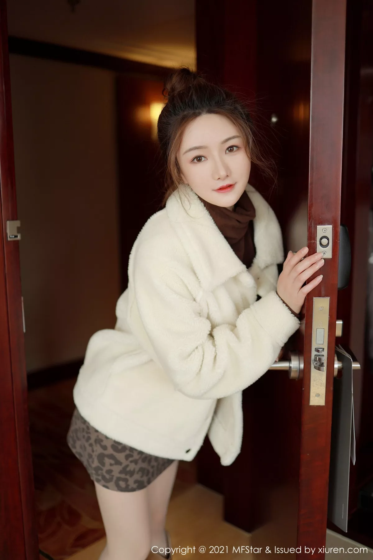 图片[4]-[MFStar模范学院]第465期婠婠么写真-秀人资源网