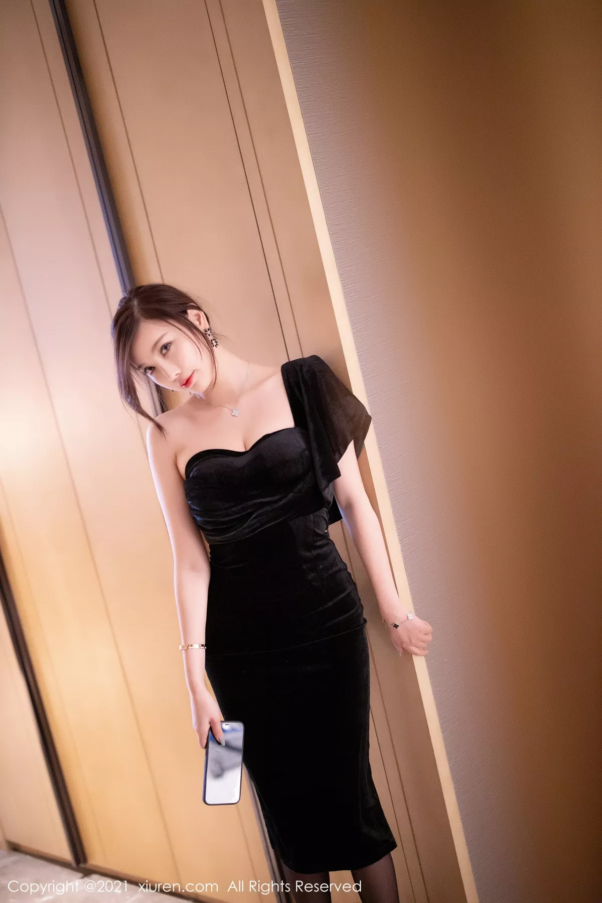 图片[4]-[XiuRen秀人网]第3184期杨晨晨写真-秀人资源网