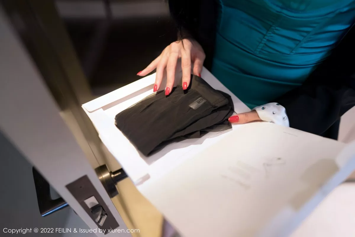 图片[4]-[FeiLin嗲囡囡]第456期陈怡曼写真-秀人资源网