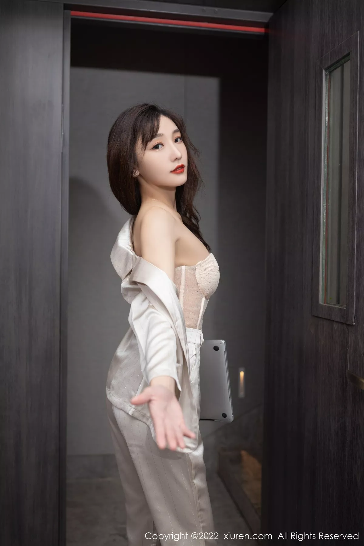 图片[16]-[XiuRen秀人网]第5594期陆萱萱写真-秀人资源网