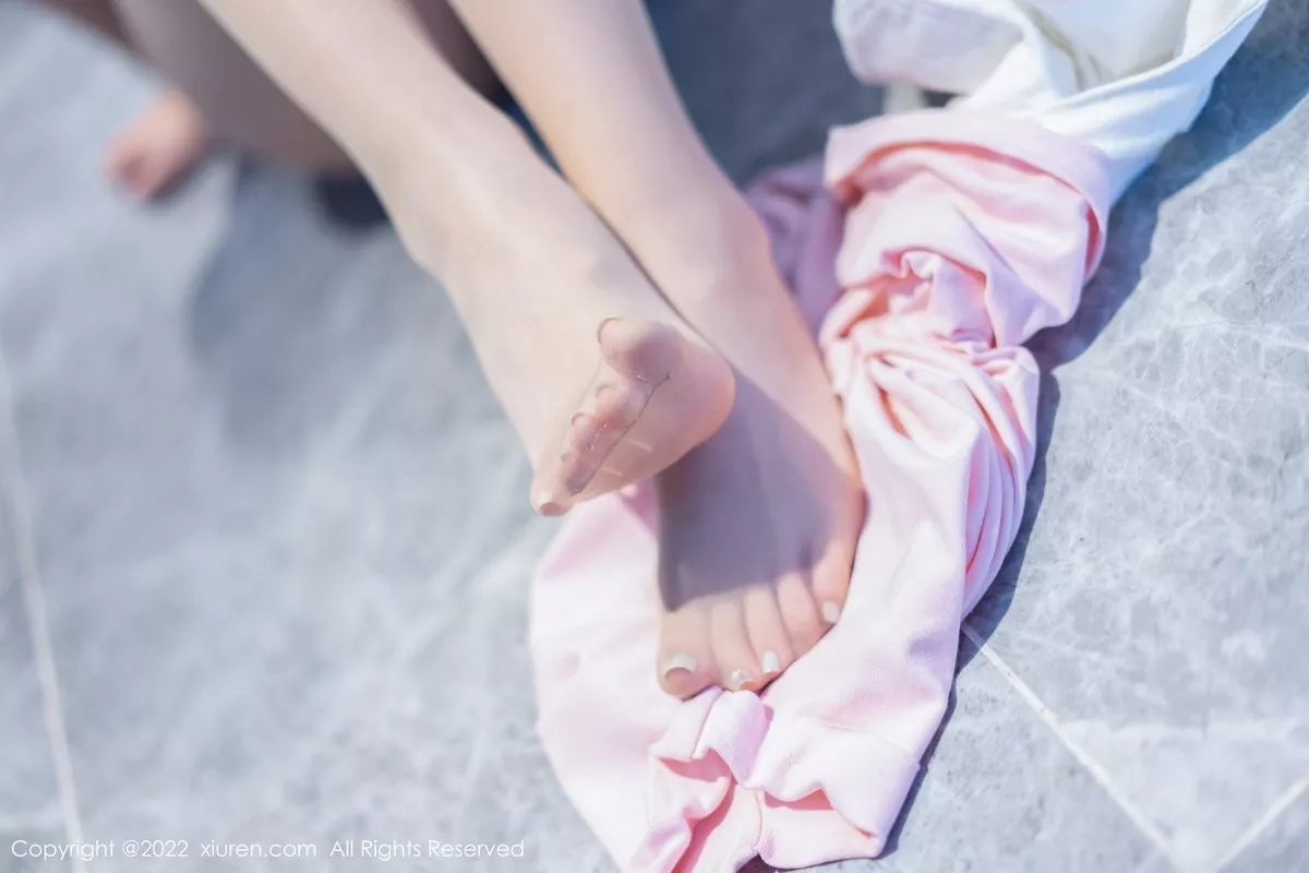 [XiuRen秀人网]第5593期是小逗逗写真-秀人资源网