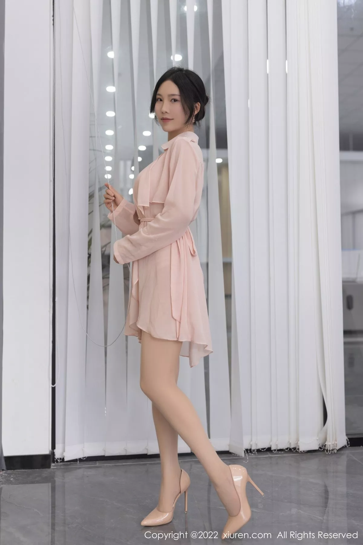 图片[2]-[XiuRen秀人网]第5657期利世写真-秀人资源网