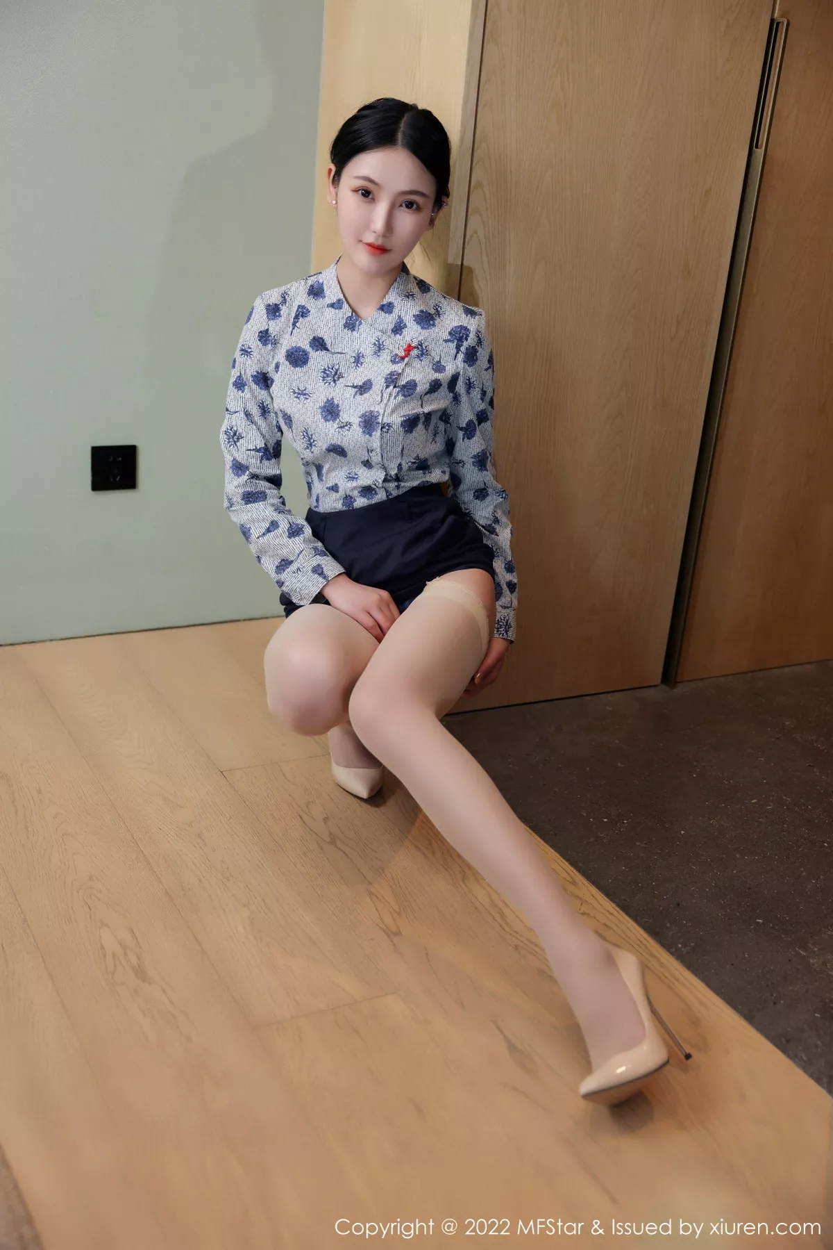 图片[2]-[MFStar模范学院]第569期西西里写真-秀人资源网