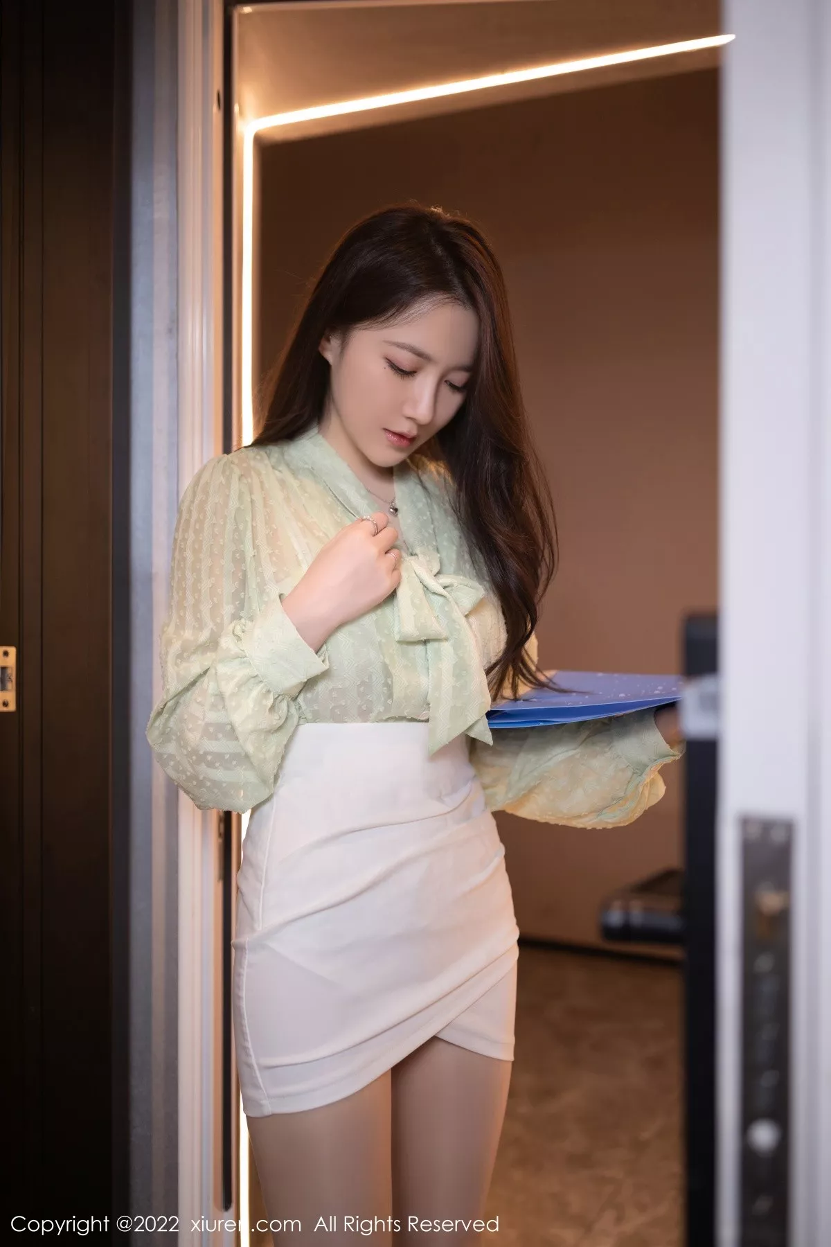 图片[2]-[XiuRen秀人网]第5639期鱼子酱写真-秀人资源网