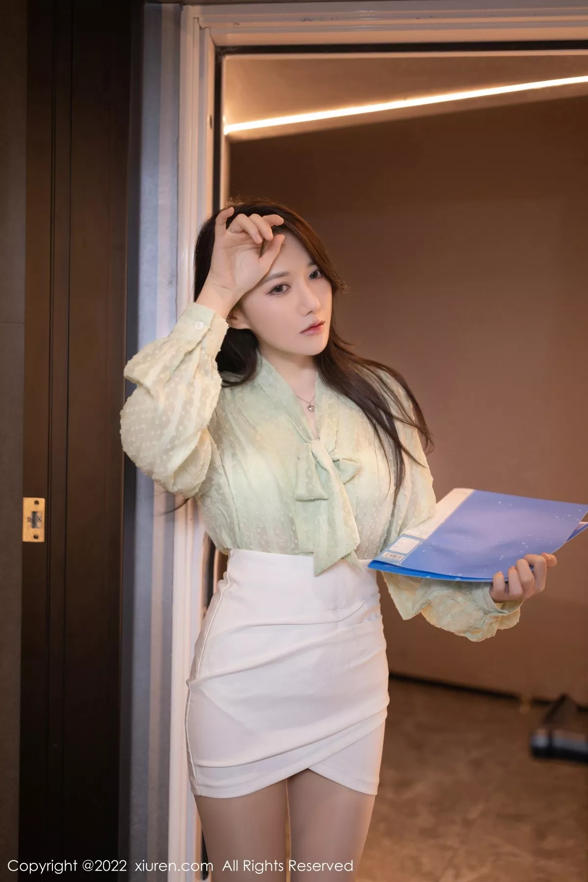 图片[4]-[XiuRen秀人网]第5639期鱼子酱写真-秀人资源网