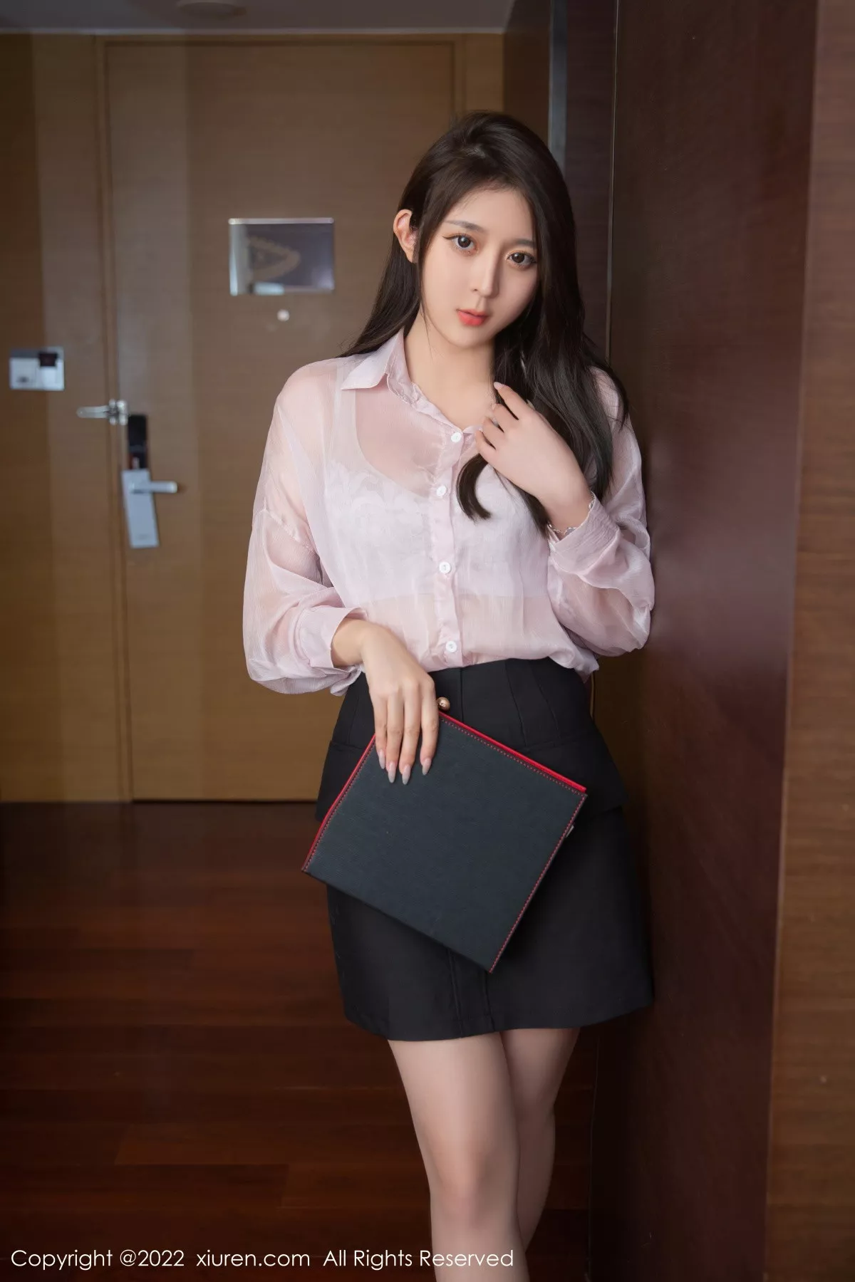 图片[3]-[XiuRen秀人网]第5741期夏甜甜写真-秀人资源网