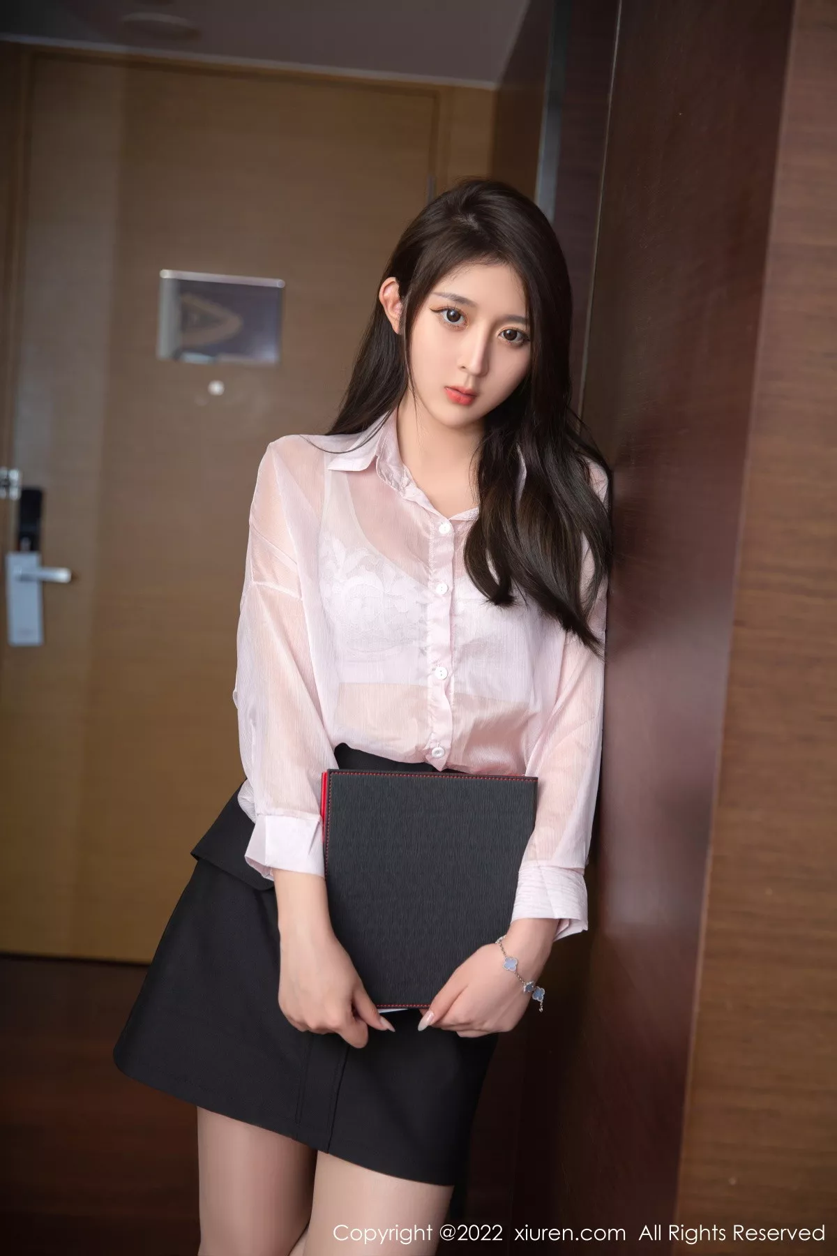 图片[5]-[XiuRen秀人网]第5741期夏甜甜写真-秀人资源网