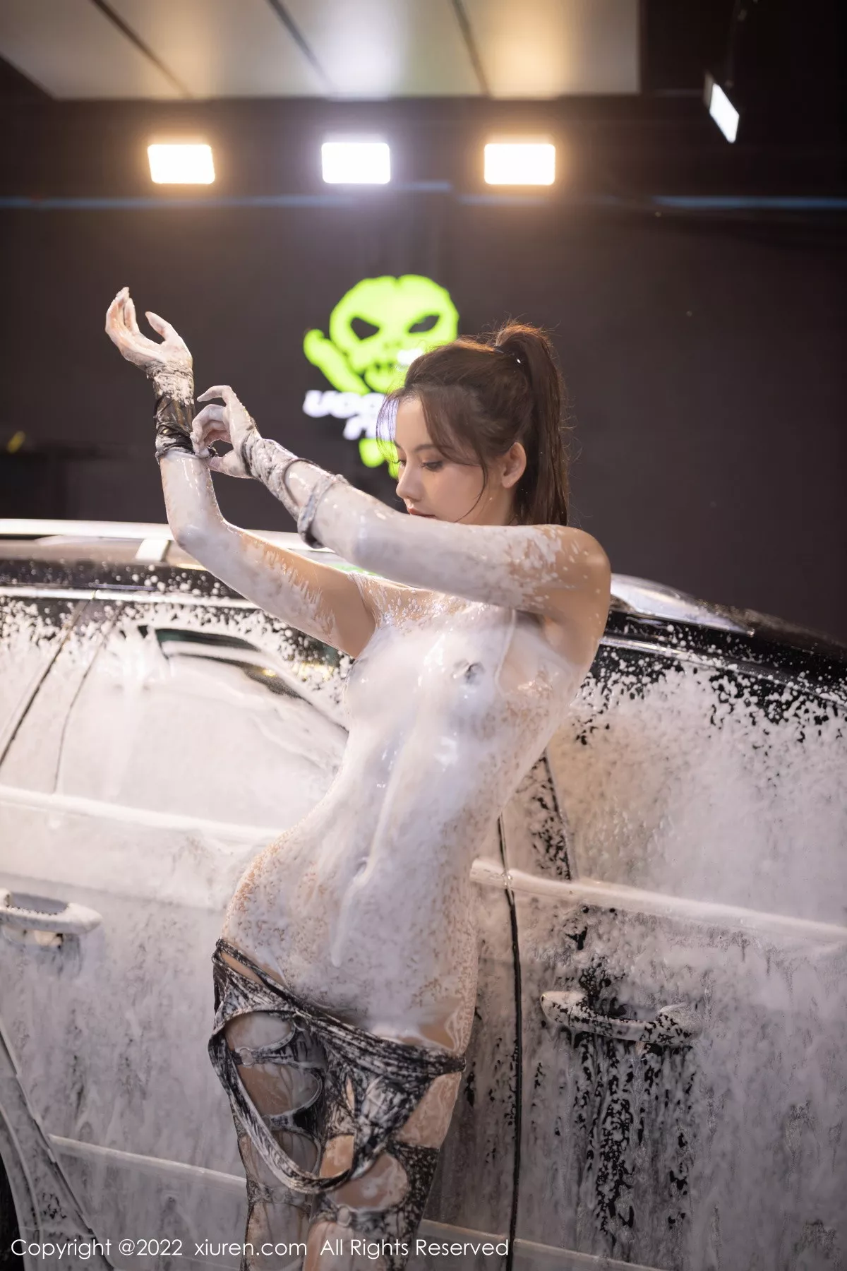 [XiuRen秀人网]第6072期就是阿朱啊写真-秀人资源网
