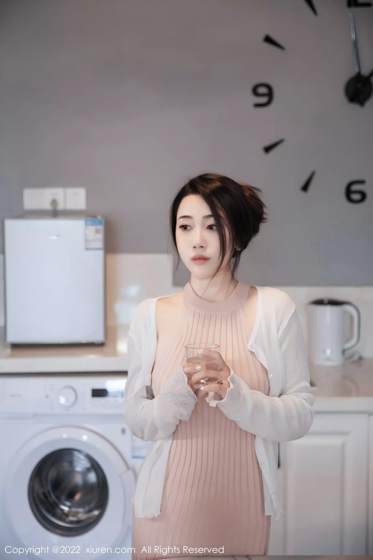 [XiuRen秀人网]第6066期严利娅写真-秀人资源网