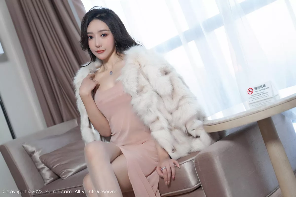 [XiuRen秀人网]第6105期王馨瑶写真-秀人资源网