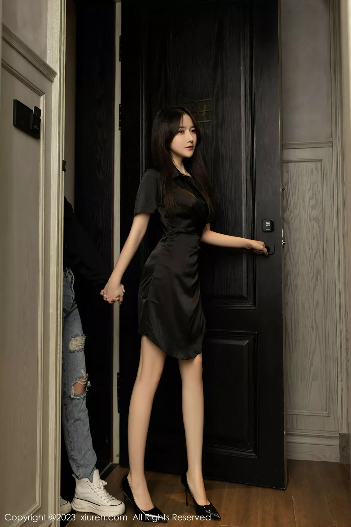 图片[7]-[XiuRen秀人网]第6172期鱼子酱写真-秀人资源网