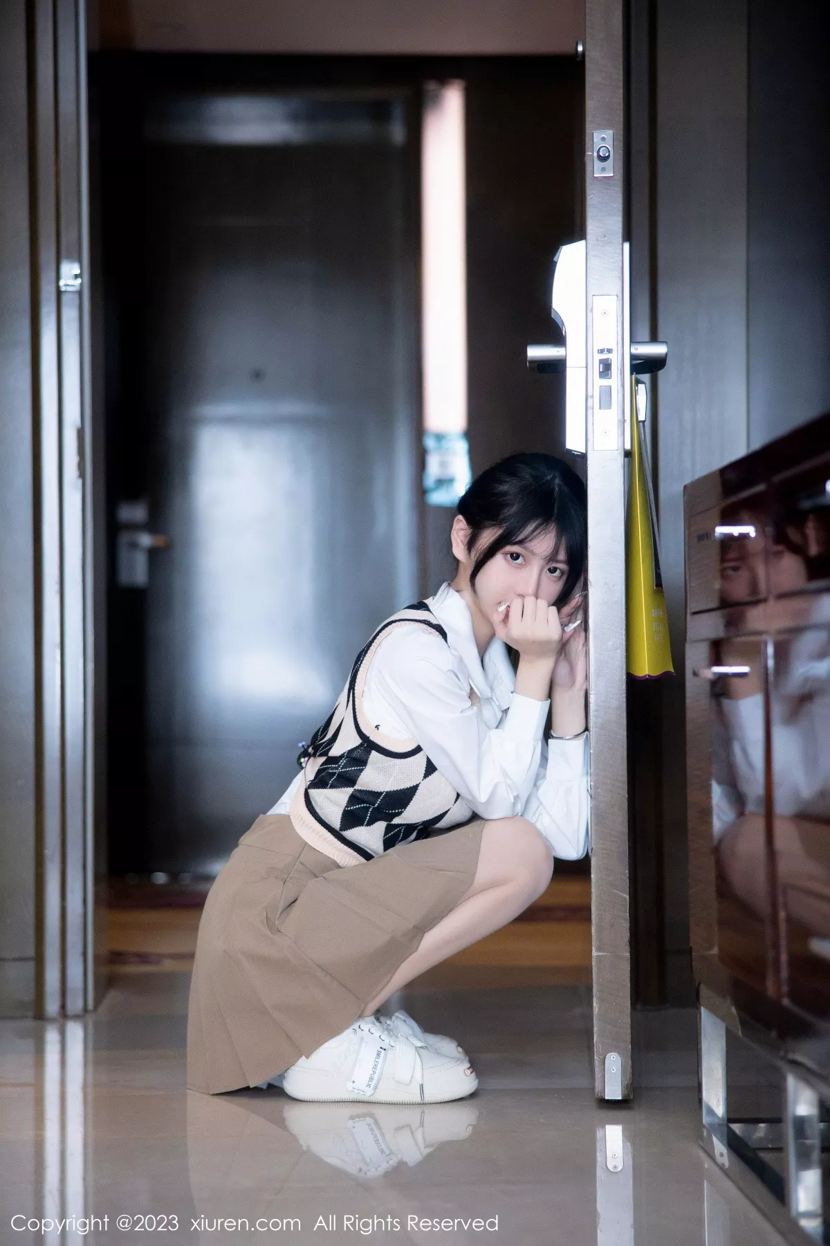 图片[4]-[XiuRen秀人网]第6329期谢小蒽写真-秀人资源网