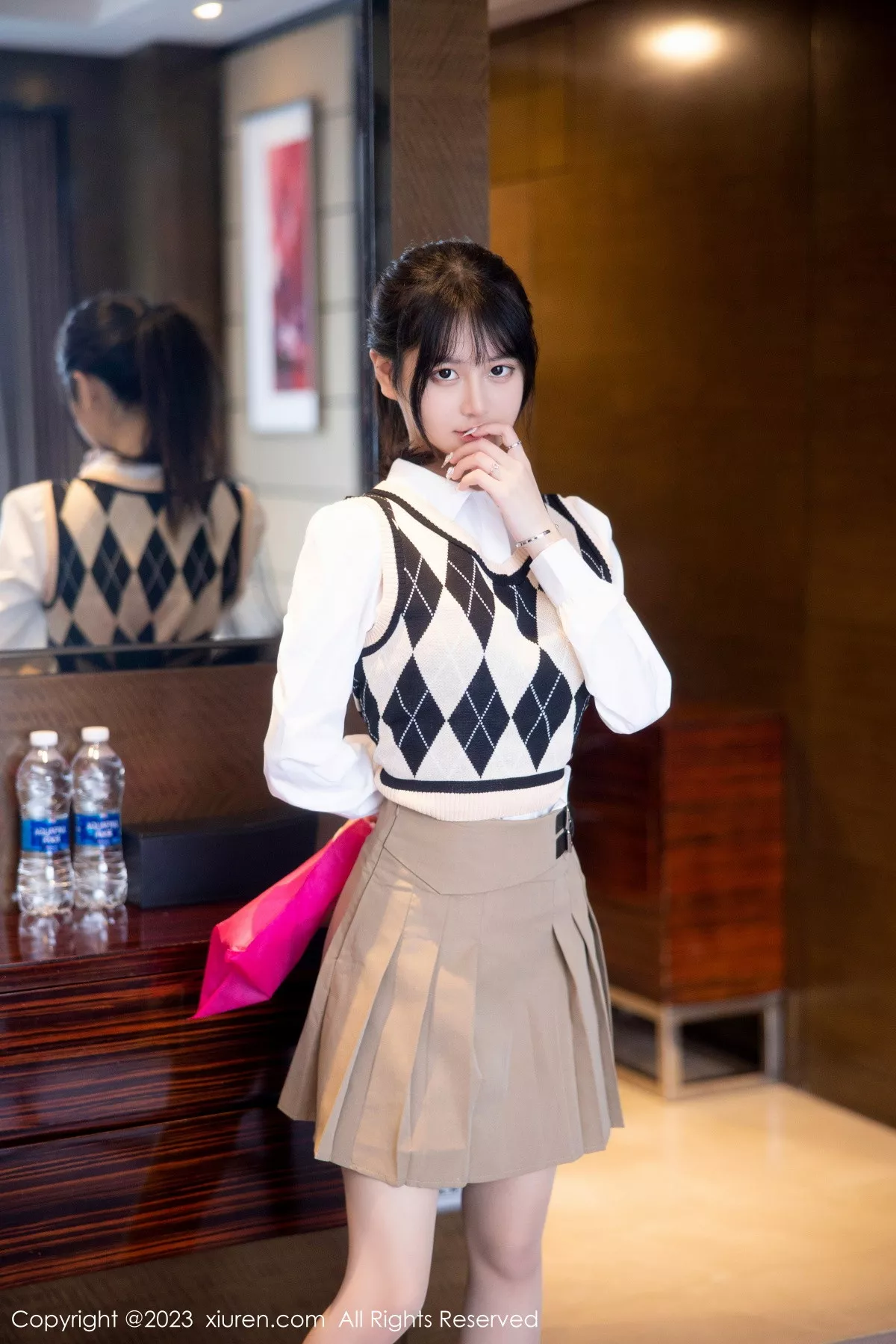 图片[2]-[XiuRen秀人网]第6329期谢小蒽写真-秀人资源网