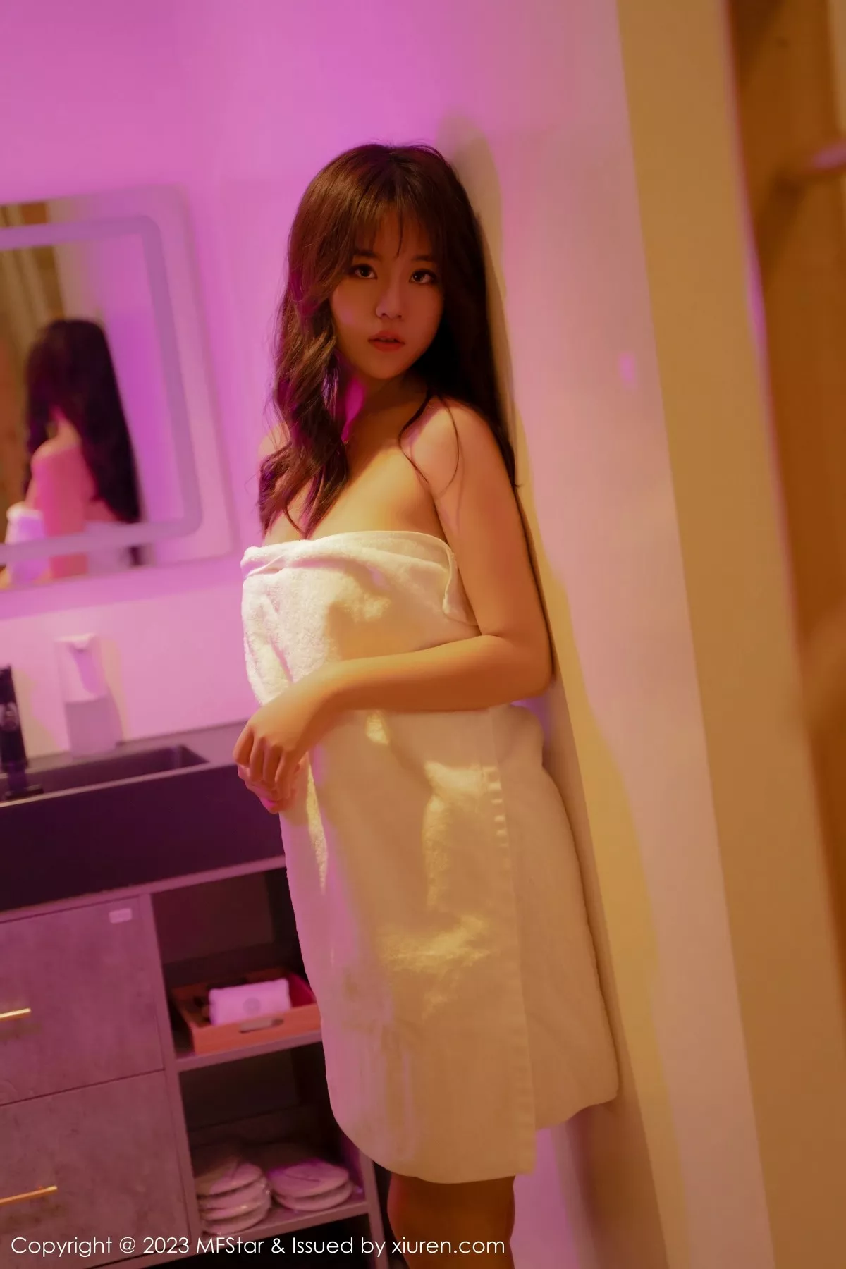 图片[3]-[MFStar模范学院]第590期小樱花写真-秀人资源网