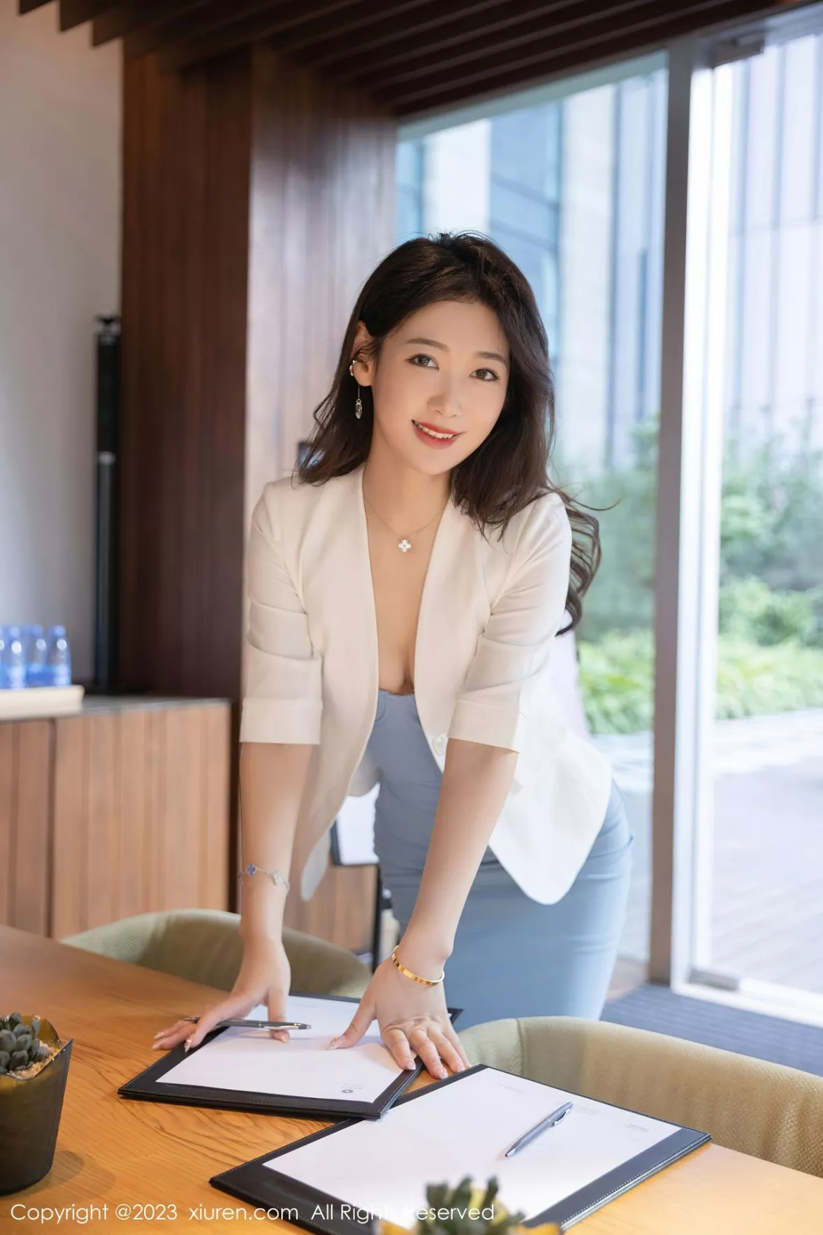 [XiuRen秀人网]第6368期唐安琪写真-秀人资源网