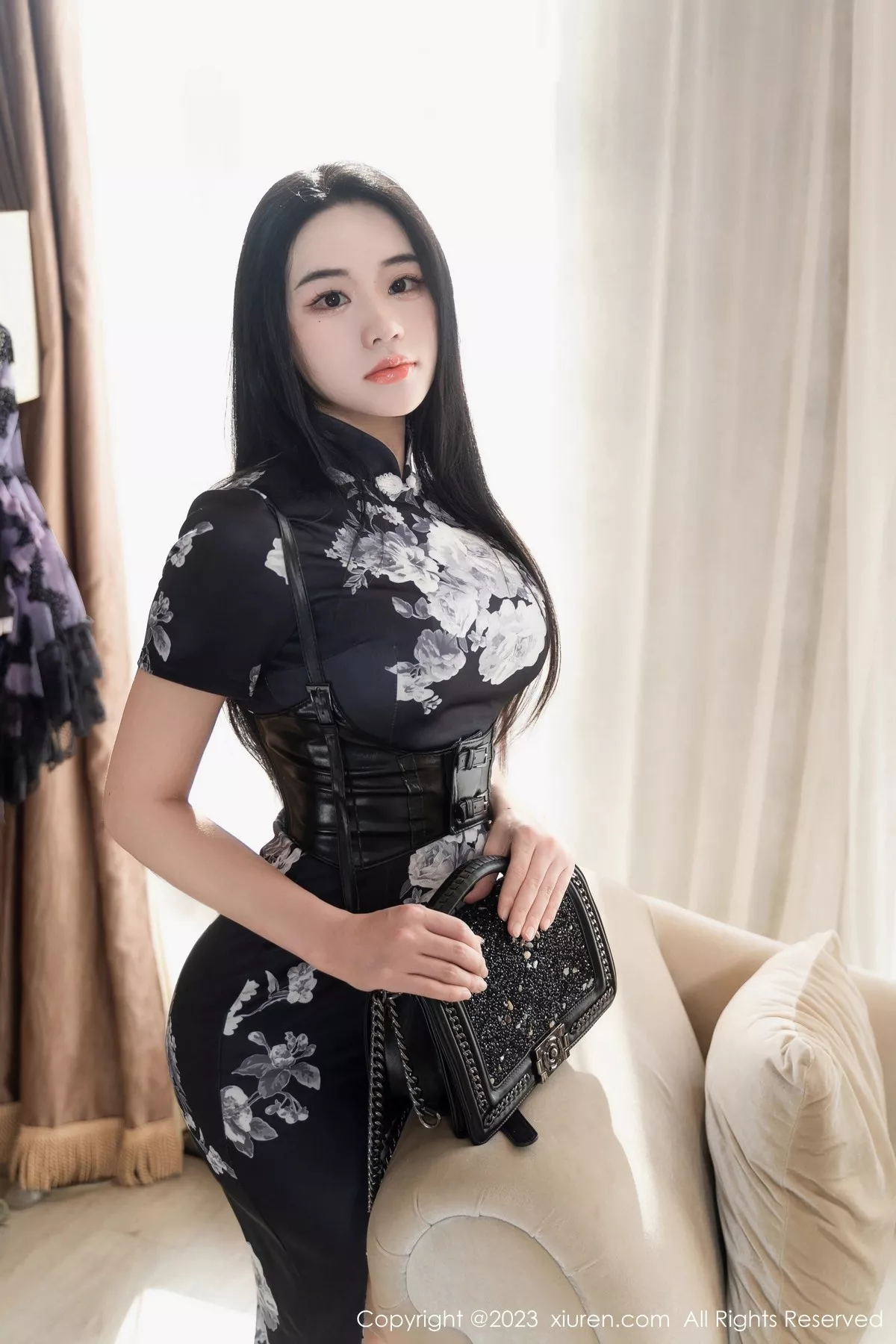 图片[5]-[XiuRen秀人网]第6379期汐汐爱吃草莓写真-秀人资源网