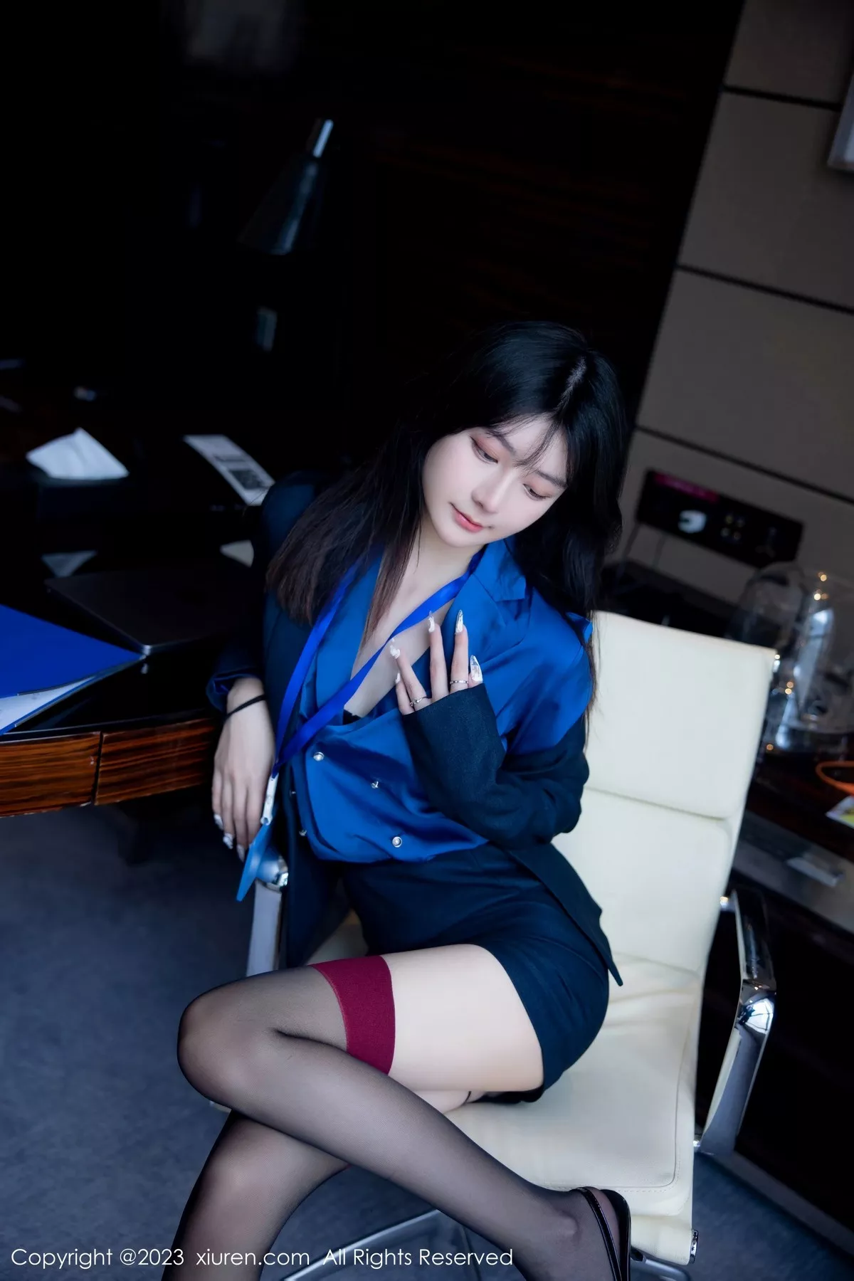 [XiuRen秀人网]第6407期谢小蒽写真-秀人资源网