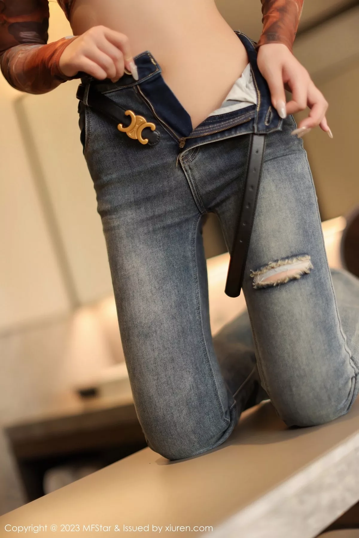 图片[22]-[MFStar模范学院]第594期露露写真-秀人资源网