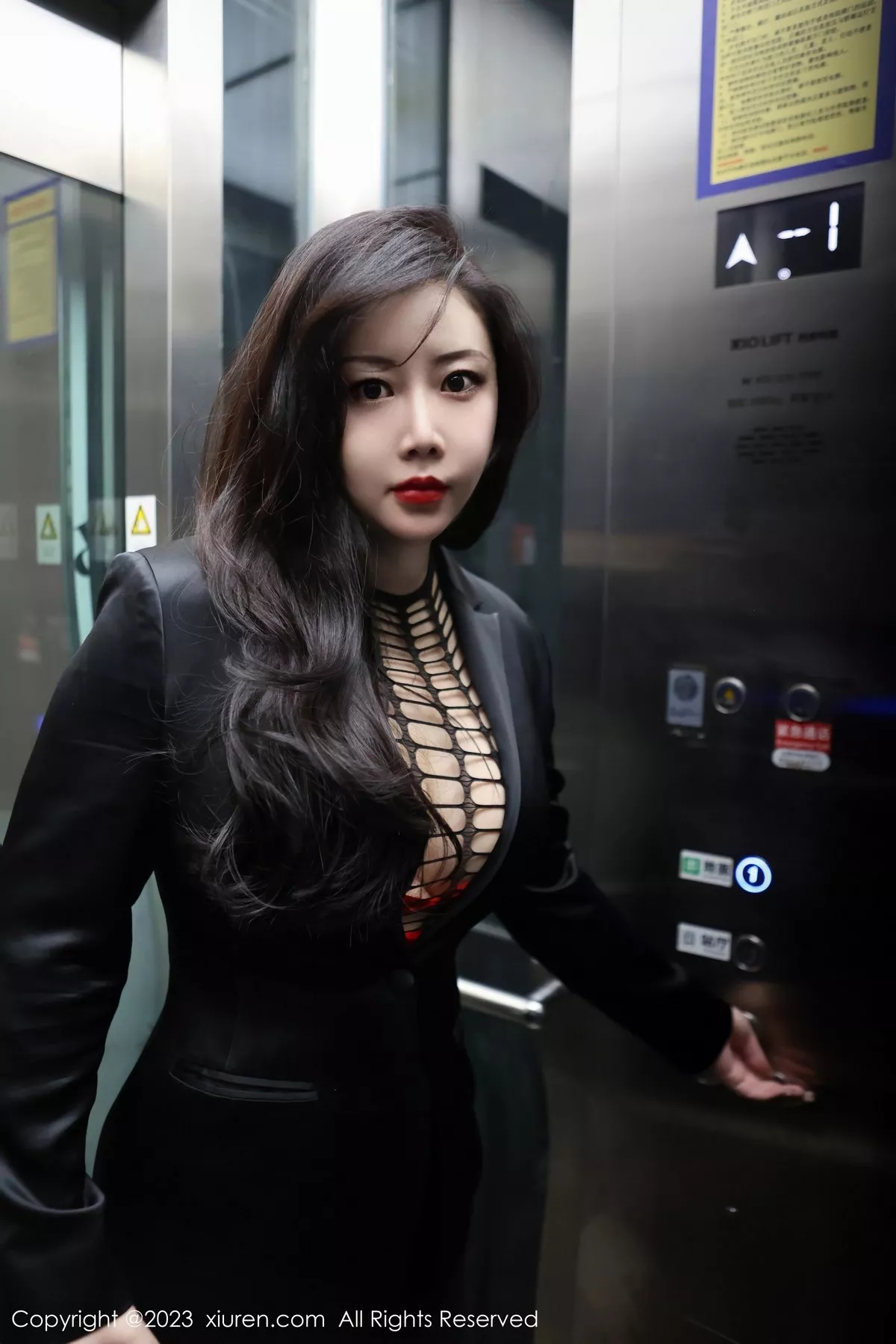 [XiuRen秀人网]第6421期王婉悠写真-秀人资源网