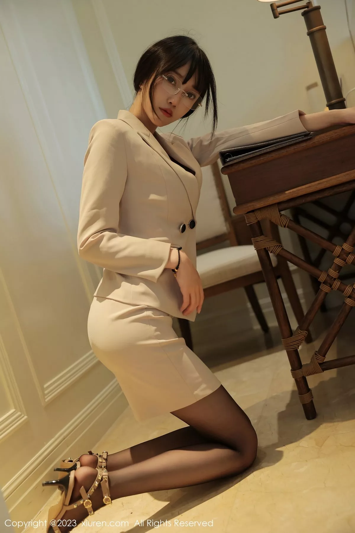 [XiuRen秀人网]第6428期玥儿玥写真-秀人资源网