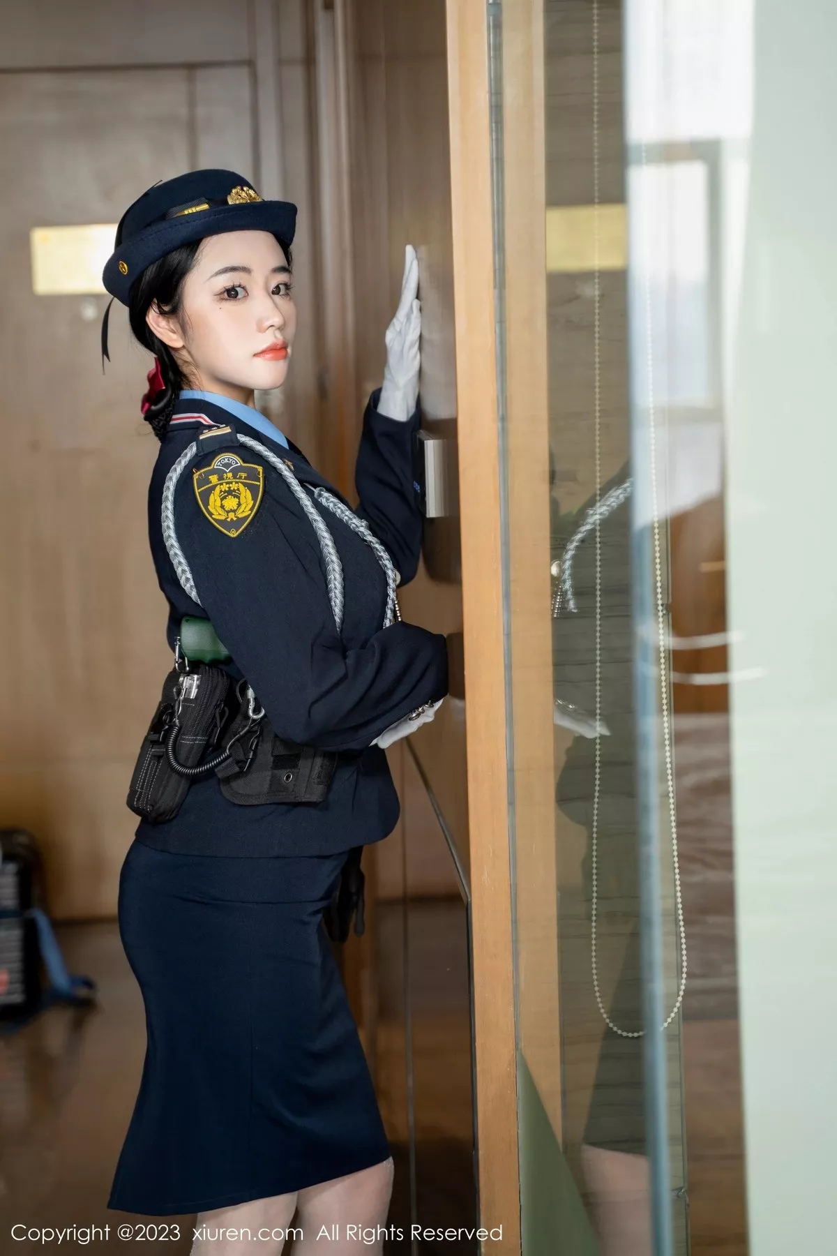 图片[2]-[XiuRen秀人网]第6497期汐汐爱吃草莓写真-秀人资源网