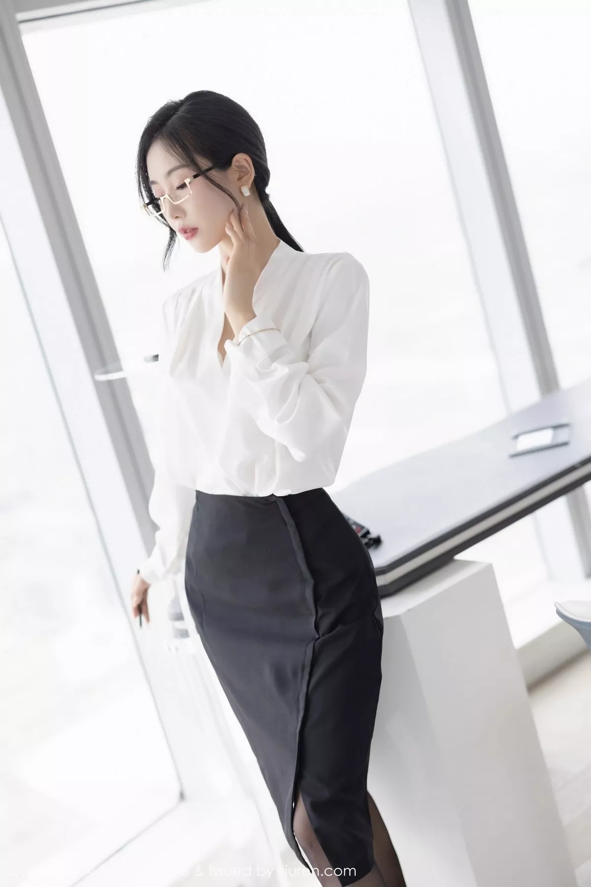 图片[3]-[XiaoYu画语界]第1005期苏苏阿写真-秀人资源网