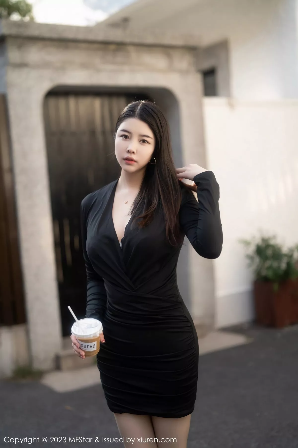 图片[14]-[MFStar模范学院]第596期樱桃小犊子写真-秀人资源网