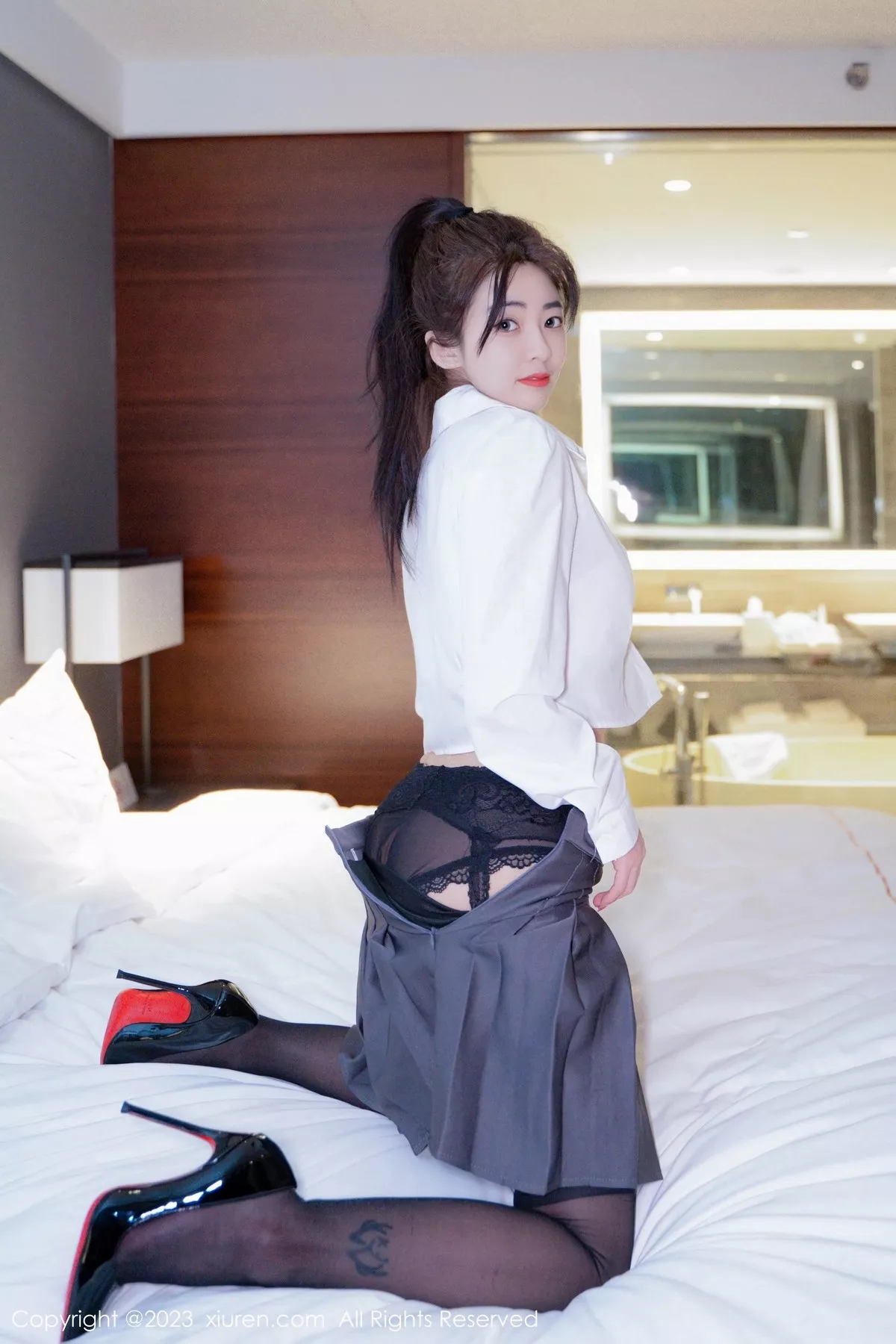 图片[2]-[XiuRen秀人网]第6444期星子柒写真-秀人资源网