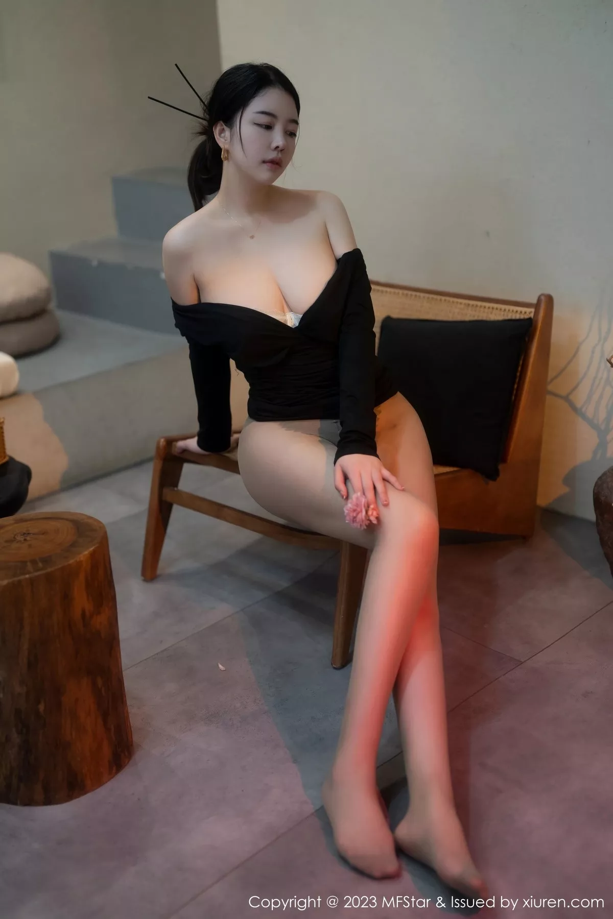 图片[8]-[MFStar模范学院]第596期樱桃小犊子写真-秀人资源网