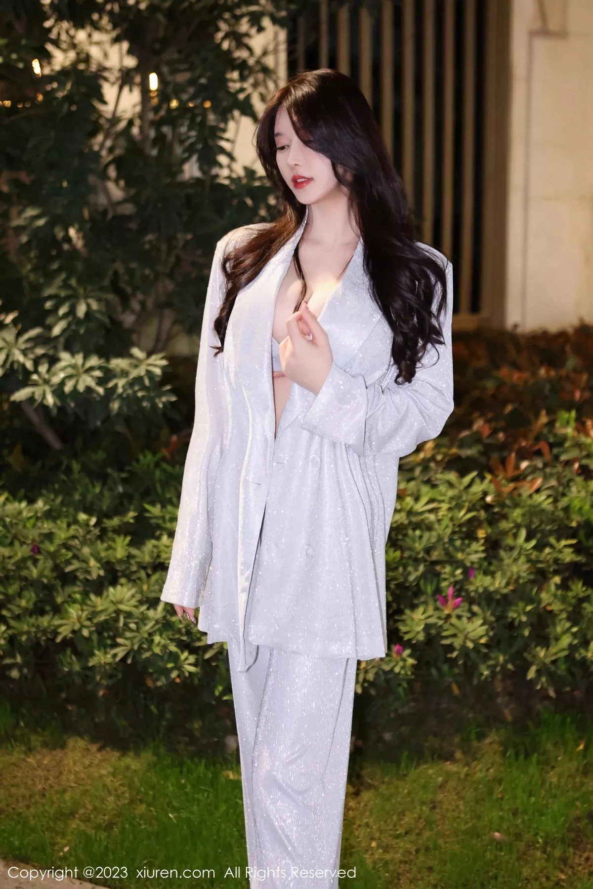 图片[2]-[XiuRen秀人网]第6605期玉兔写真-秀人资源网