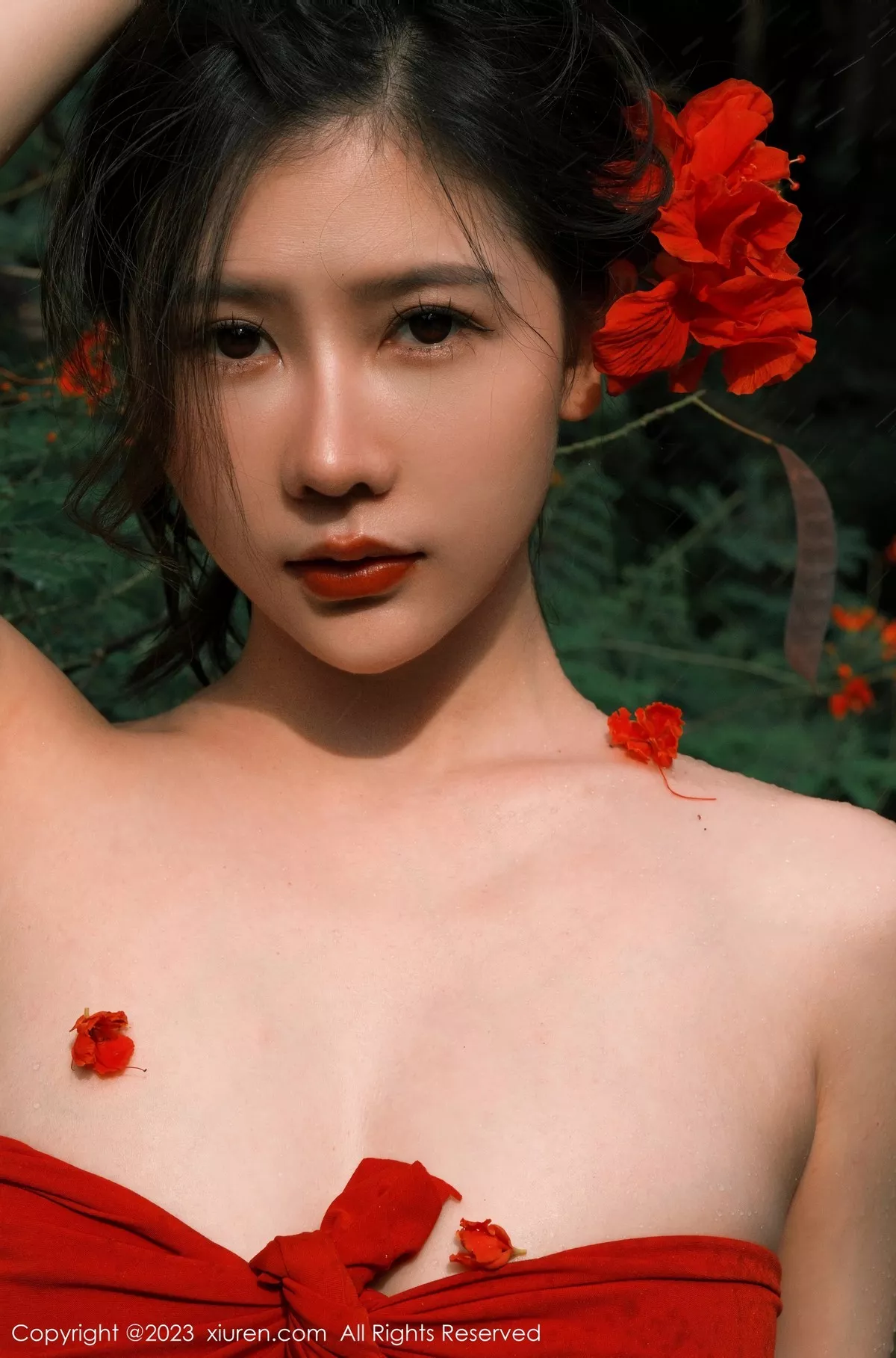 [XiuRen秀人网]第6617期尹甜甜写真-秀人资源网