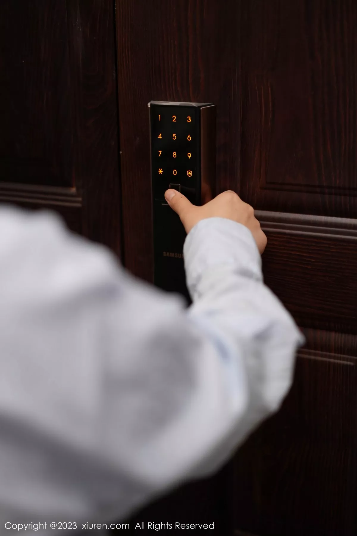 图片[18]-[XiuRen秀人网]第6922期阿姣写真-秀人资源网