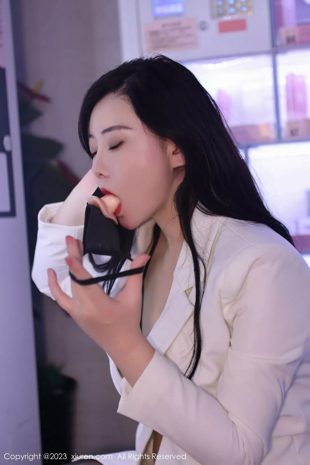[XiuRen秀人网]第6930期王婉悠写真-秀人资源网